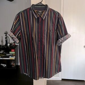 Forever 21 Men’s Striped Short Sleeve Buttoned Down Shirt